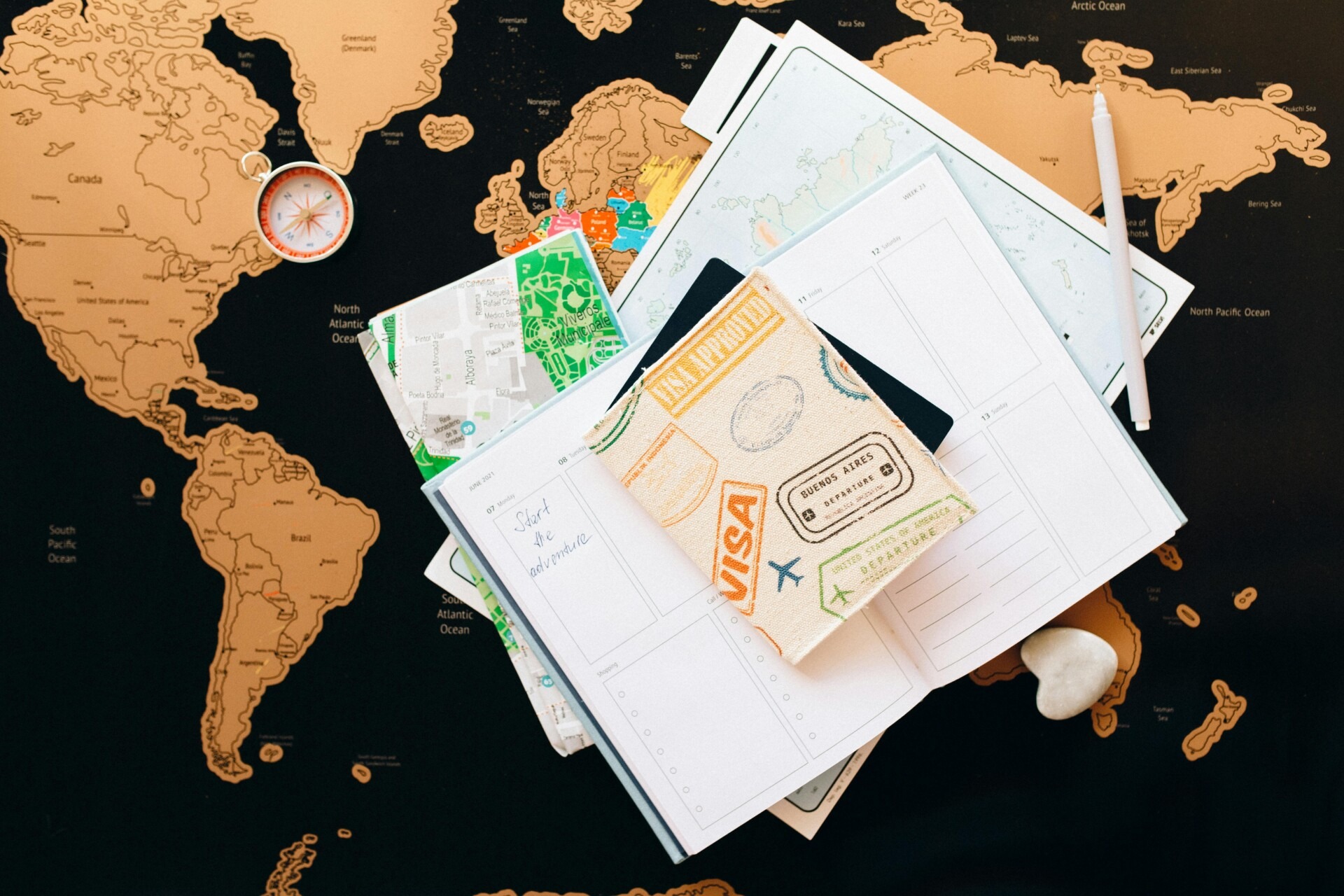 Traitement & finalisation de ton dossier : visa, assurance maladie… (7 semaines maximum)